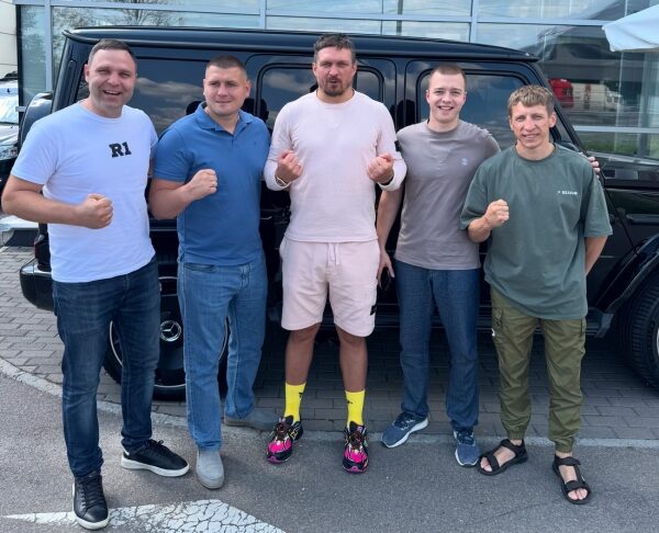 Бокс. Олександр УСИК провів зустріч з одеськими промоутерами боксу