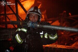 Масштабные пожары в пригороде Одессы: последствия ночной атаки БпЛА (обновлено)