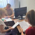 В Одесской области депутат поселкового совета распространяла пророссийские материалы: дело направили в суд