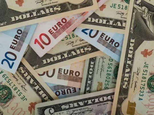 Курс долара на&nbsp;початку жовтня: чи&nbsp;досягне він знакової позначки