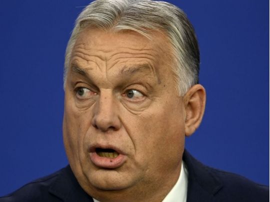 Орбан взявся збирати з&nbsp;населення підписи &laquo;проти війни&raquo;: що&nbsp;відбувається