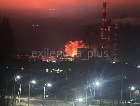 НПЗ у&nbsp;Волгограді та&nbsp;Костромська ГРЕС горять у&nbsp;росії після нічної атаки дронів (фото, відео)