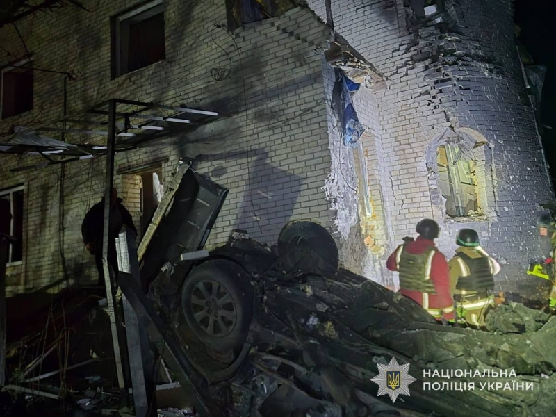 Зруйновані домівки та&nbsp;поранені: що&nbsp;відомо про нічні удари ворога по&nbsp;Україні (фото)