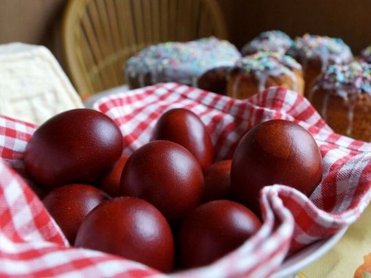 Як&nbsp;пофарбувати яйця цибулинням у&nbsp;глибокий колір: головні правила та&nbsp;пропорції
