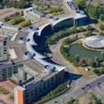 Tesla планирует открыть новый сервисный центр в Рединге