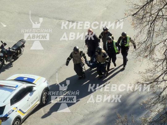 У&nbsp;Києві відкрили стрілянину по&nbsp;людях: поліція розшукує нападника
