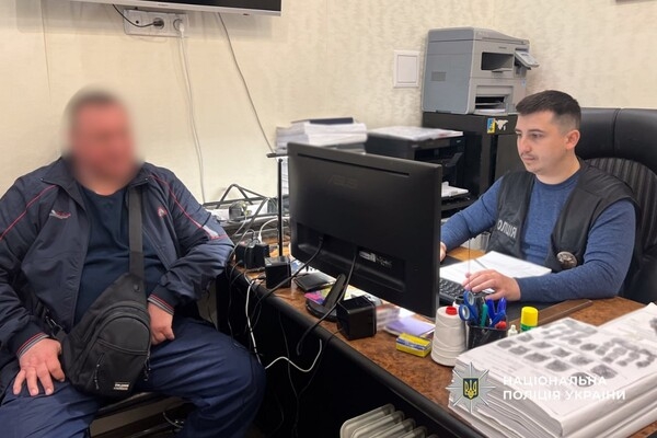Деньги за доступ к сессии: в Одессе офицер вуза требовал взятки у курсантов