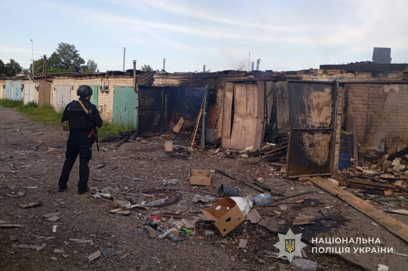Зруйновані будинки, спалені авто, загиблі та&nbsp;поранені діти: рф&nbsp;накрила Україну хвилею атак (фото)